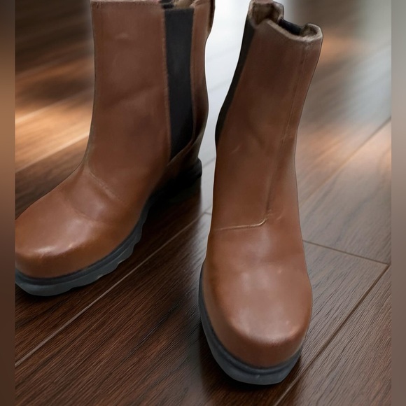 Sorel Women's Joan of Arctic Ankle Wedge III Chelsea boots in Brown Leather SZ 7 - Picture 3 of 7